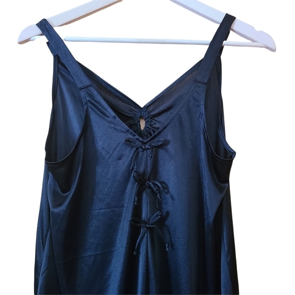 Carroll Reed black satin pull-over sleeveless v-neck  slip nightie sexy lingere - Picture 3 of 10